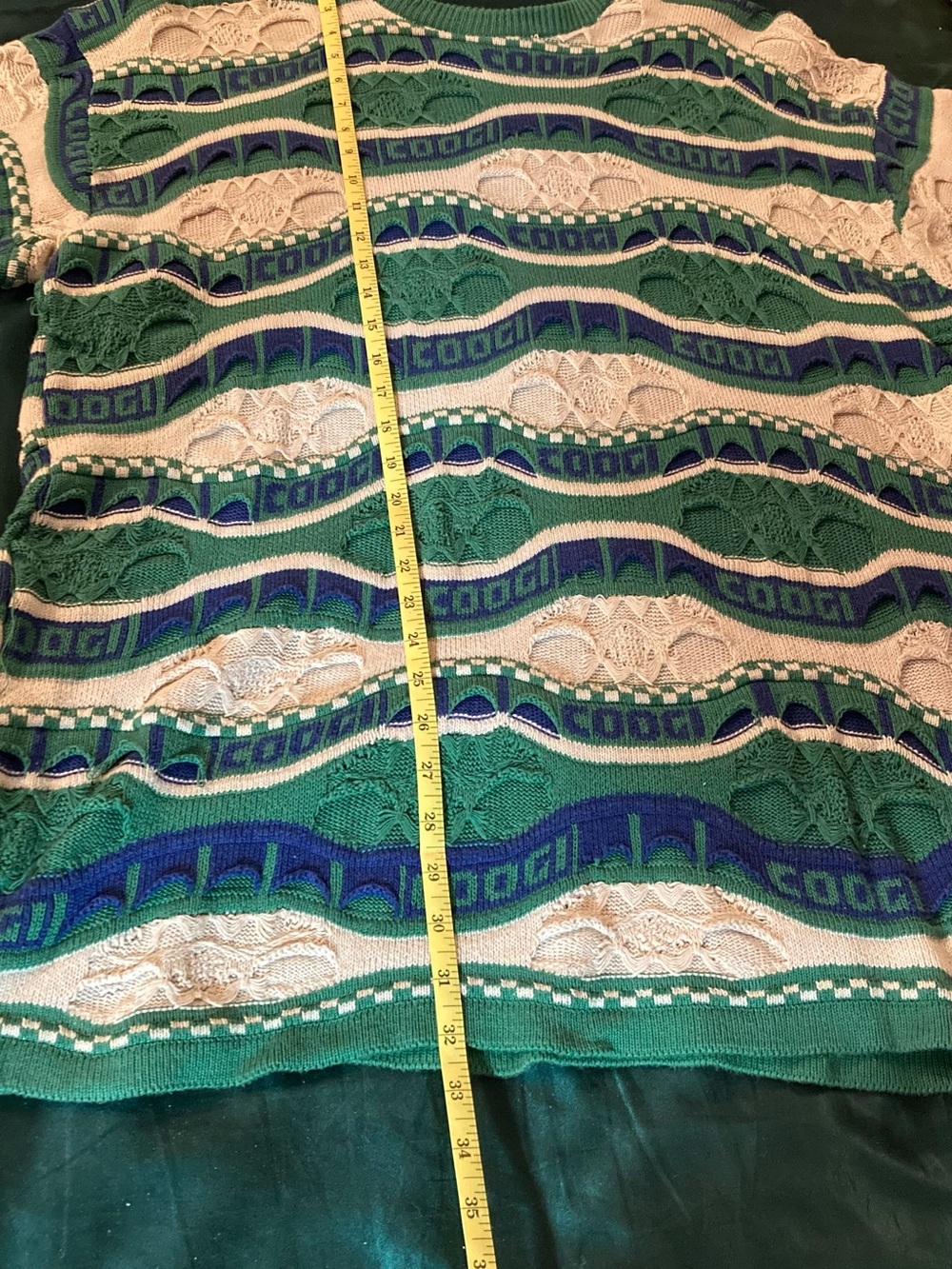 Rare Coogi Knitted shirt - Picture 7 of 8
